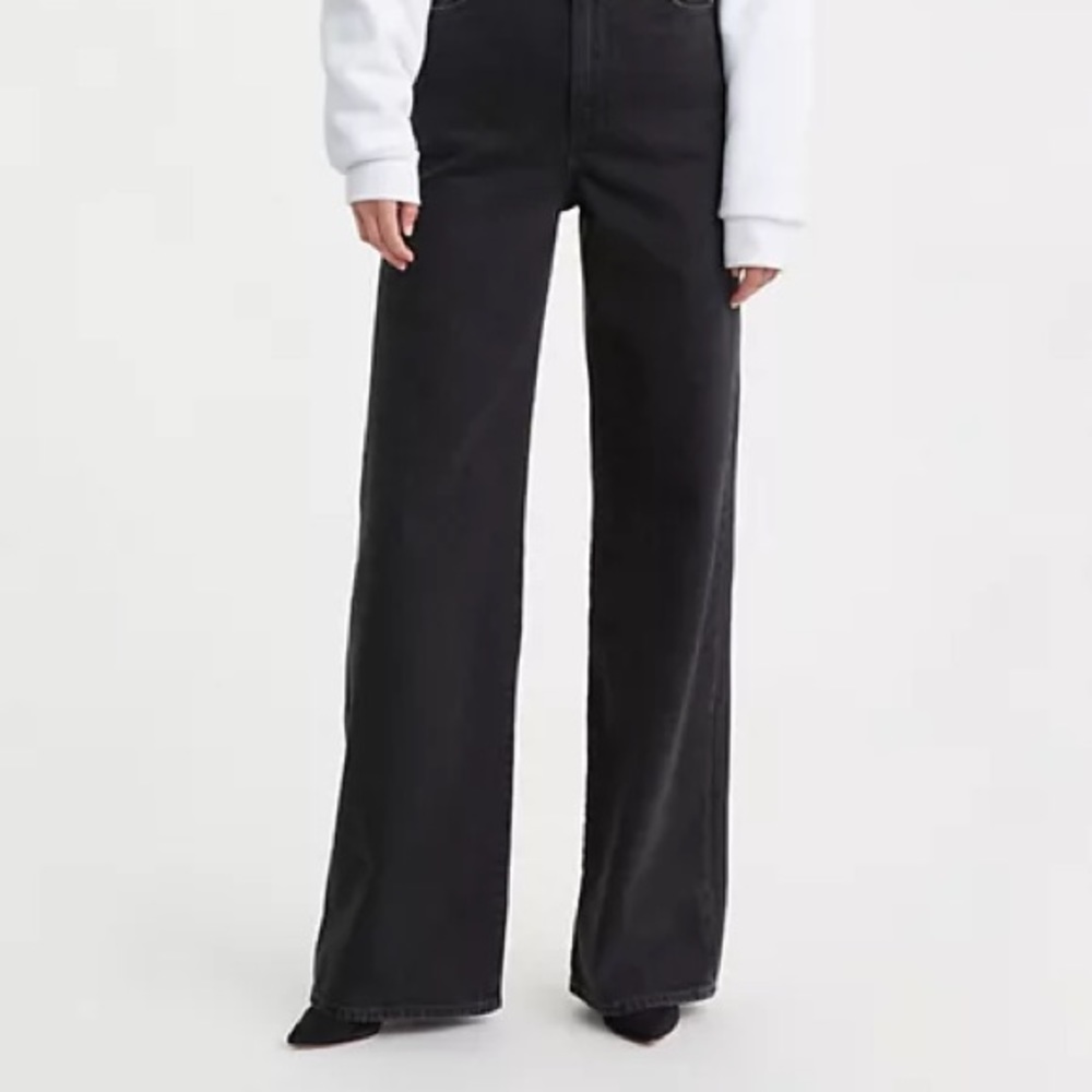 Levi’s Ribcage Wide Leg Black Jeans EUC Cropped Raw Hem Sz 24